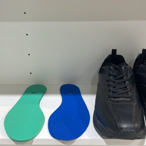 Orthofeet Barcelona Men’s Diabetic Leather Shoes - Picture 8 of 8